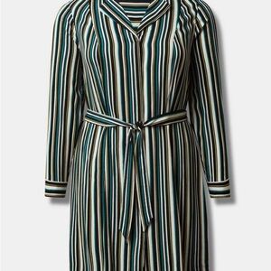 Torrid Mini Rayon Slub Wrap Front Belted Dress in a Size 2X (18-20)